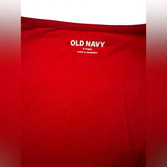 NWT Old Navy Fitted Twist Front Top, Short Sleeved, Robbie Red, Small Tall - Picture 5 of 9